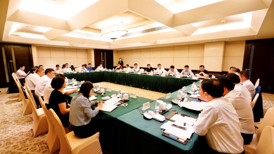 尊龙凯时人生就是搏集团召开旅馆营业运营治理及服务提升专题聚会