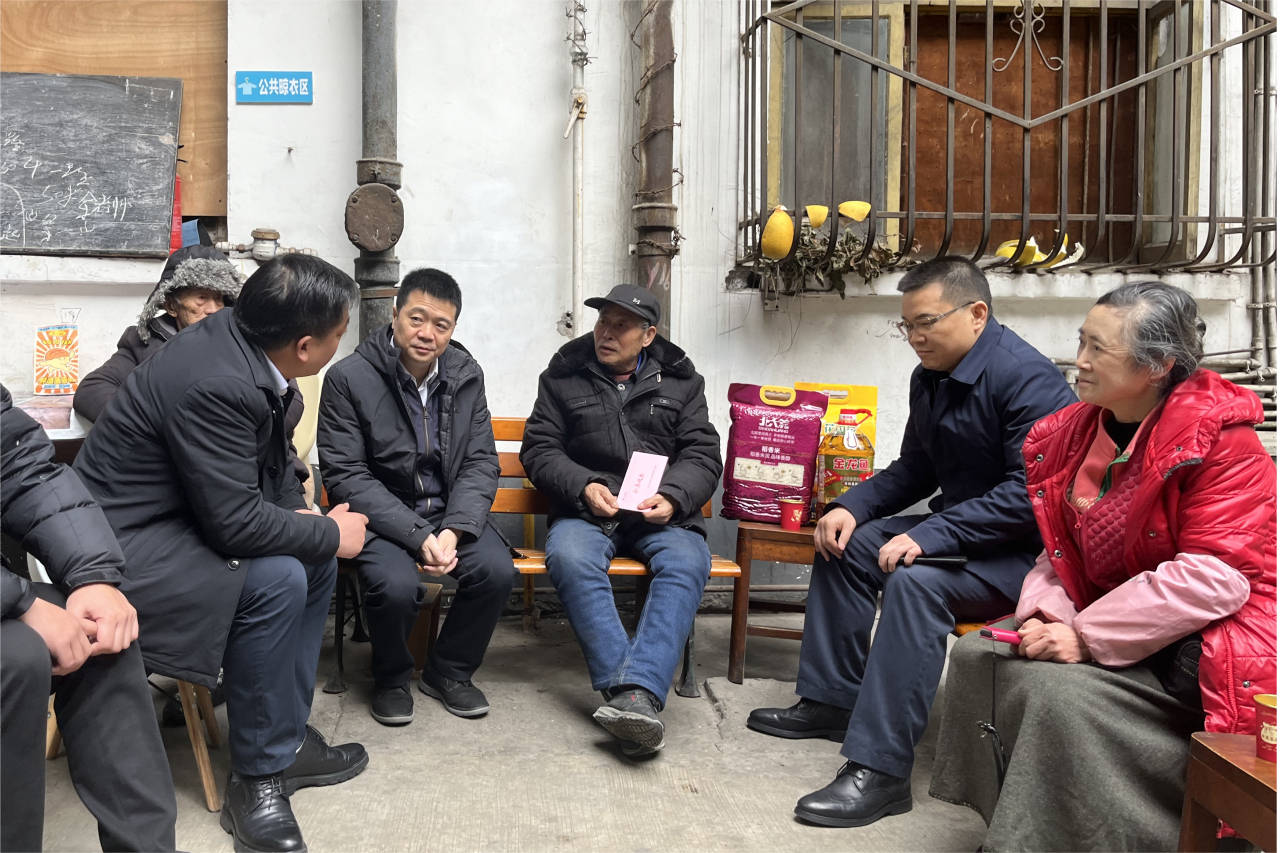 省尊龙凯时人生就是搏集团党委书记、董事长游勇开展慰问活动督导调研事情
