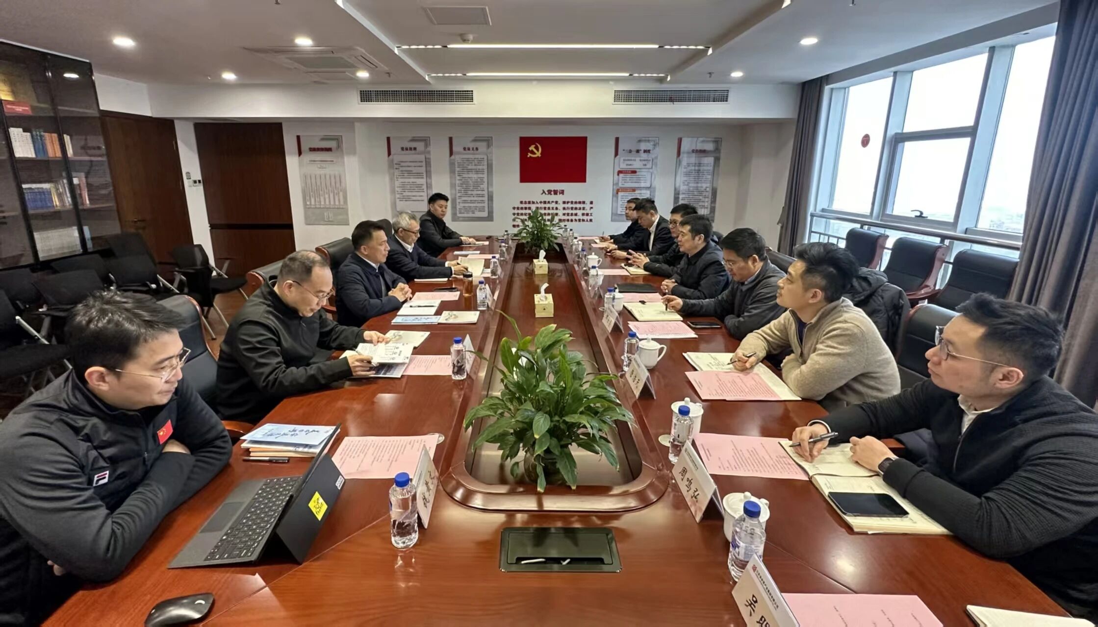 省尊龙凯时人生就是搏集团赴江苏考察学习足球赛事与文旅工业融合生长模式