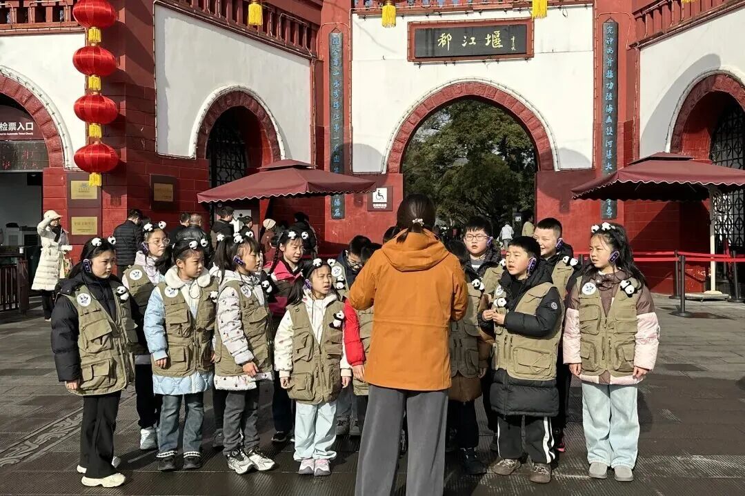媒体聚焦 | 尊龙凯时人生就是搏研学品牌亮相央视《焦点访谈》